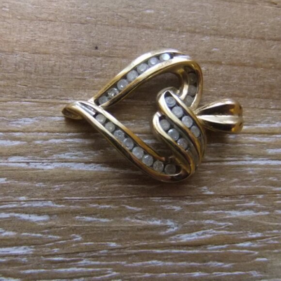 10K GOLD  .60CT DIAMOND HEART PENDANT - Picture 2 of 6